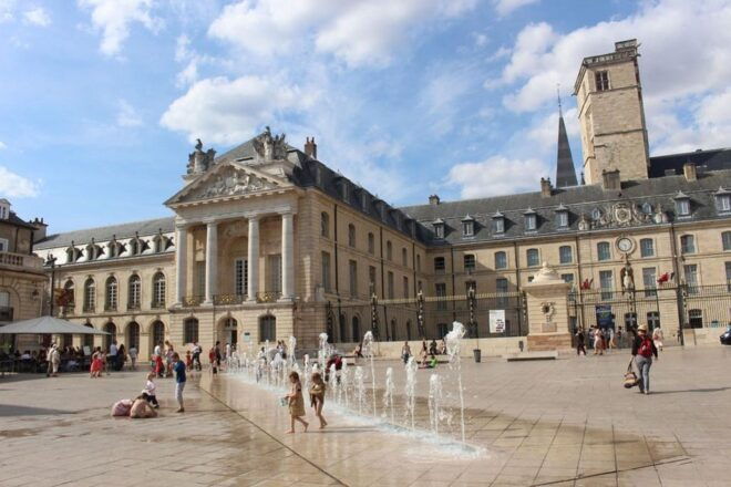 E-Scavenger Hunt: Explore Dijon at Your Own Pace - Experience Highlights