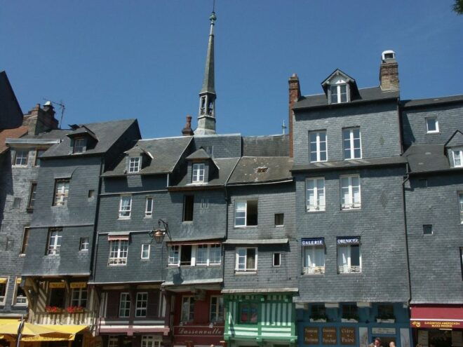 E-Scavenger Hunt: Explore Honfleur at Your Own Pace - Important Information