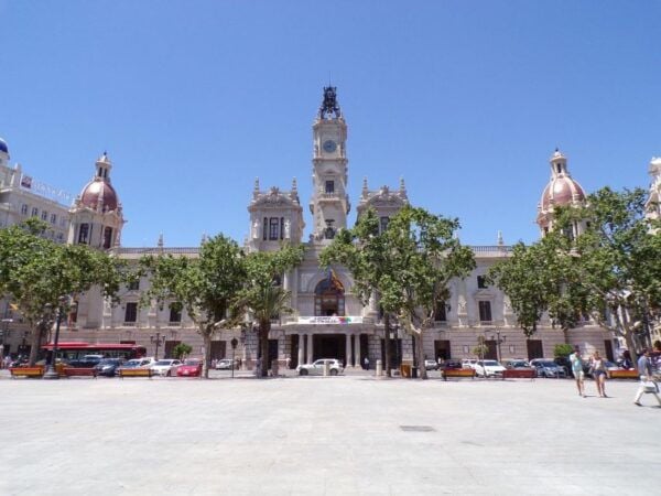 E-Scavenger Hunt: Explore Valencia at Your Own Pace - Frequently Asked Questions