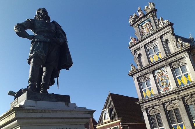 E-Scavenger Hunt Hoorn: Explore the City at Your Own Pace - Meeting and Pickup