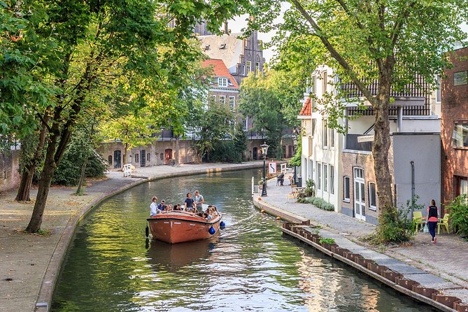 E-Scavenger Hunt Utrecht: Explore the City at Your Own Pace - Questions and Assistance