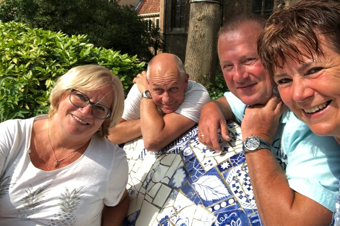 E-Scavenger Hunt Volendam: Explore the City at Your Own Pace - Inclusions