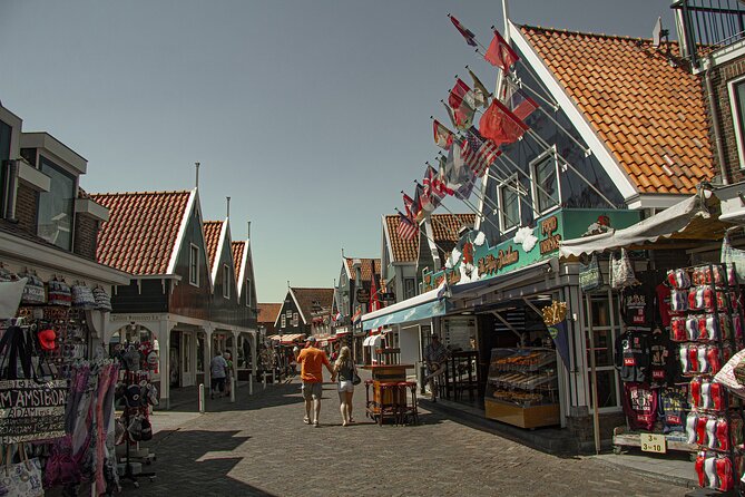 E-Scavenger Hunt Volendam: Explore the City at Your Own Pace - Traveler Photos