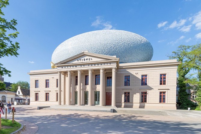 E-Scavenger Hunt Zwolle: Explore the City at Your Own Pace - Interactive App-Based Scavenger Hunt