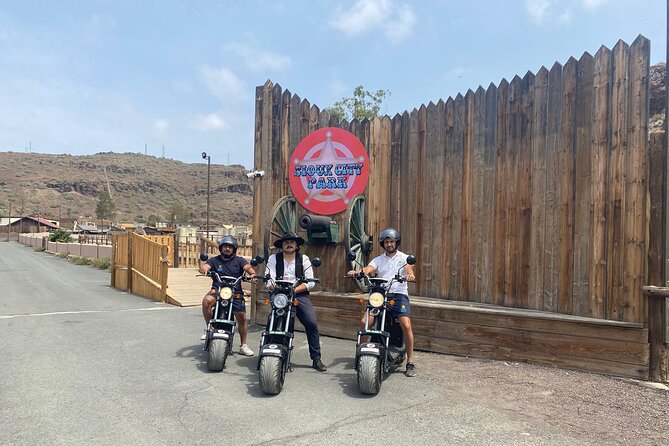 E-Scooter 2 Seater or E-Bike City Tour Optional Back to Wild West - Tour Details