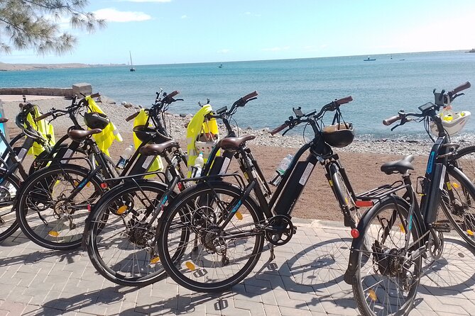 E-Scooter 2 Seater or E-Bike City Tour Optional Back to Wild West - Safety Measures