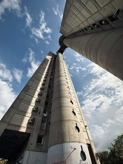 E Scooter Communist tour New Belgrade - What Makes This Tour Stand Out