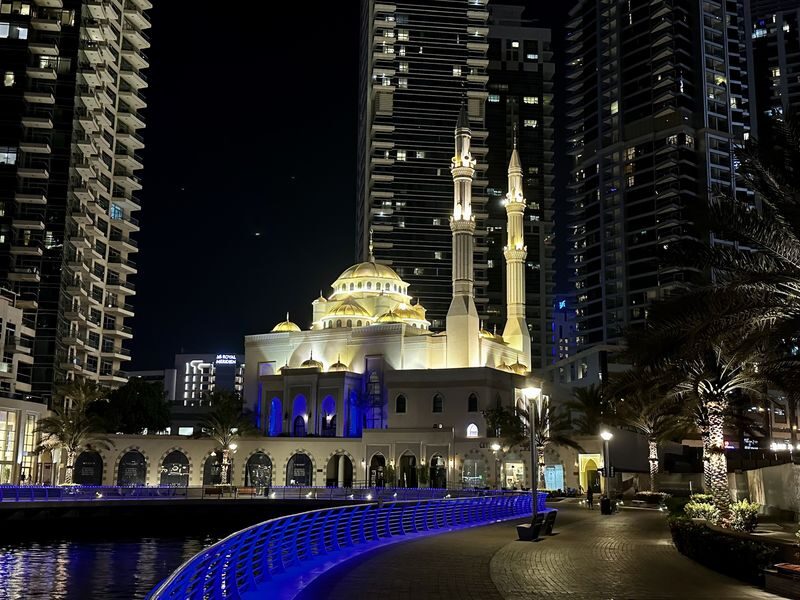 E-Scooter Guided Tour of Dubai Marina, Bluewaters Island & JBR - What the guide adds to the ride
