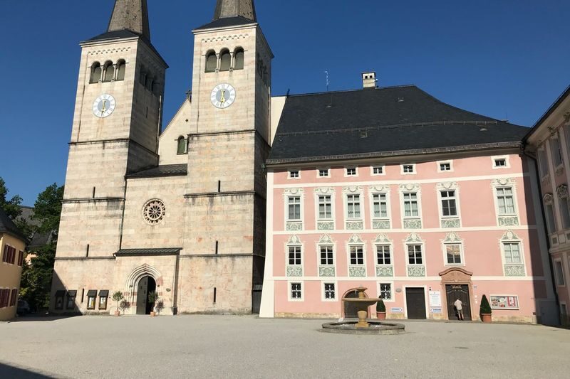 Eagles Nest and Berchtesgaden Day Tour from Munich - The history matters as much as the view