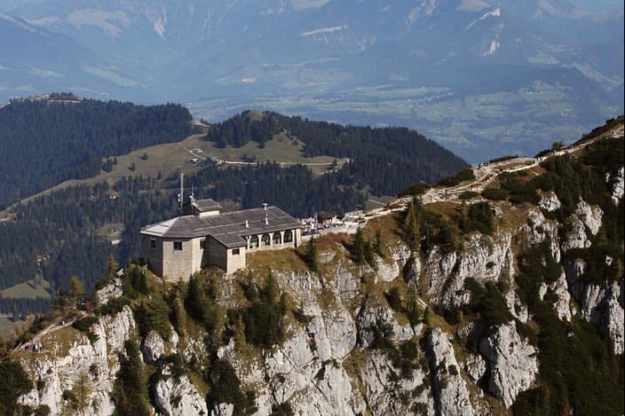 Eagless Nest and Berchtesgaden Tour from Salzburg - Berchtesgaden adds a town stop