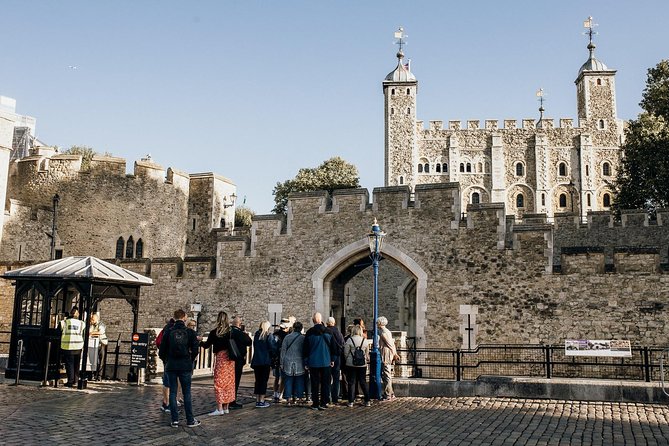 Early Access Tower of London Tour With Opening Ceremony & Cruise - Meet the Resident Ravens and Tour the White Tower
