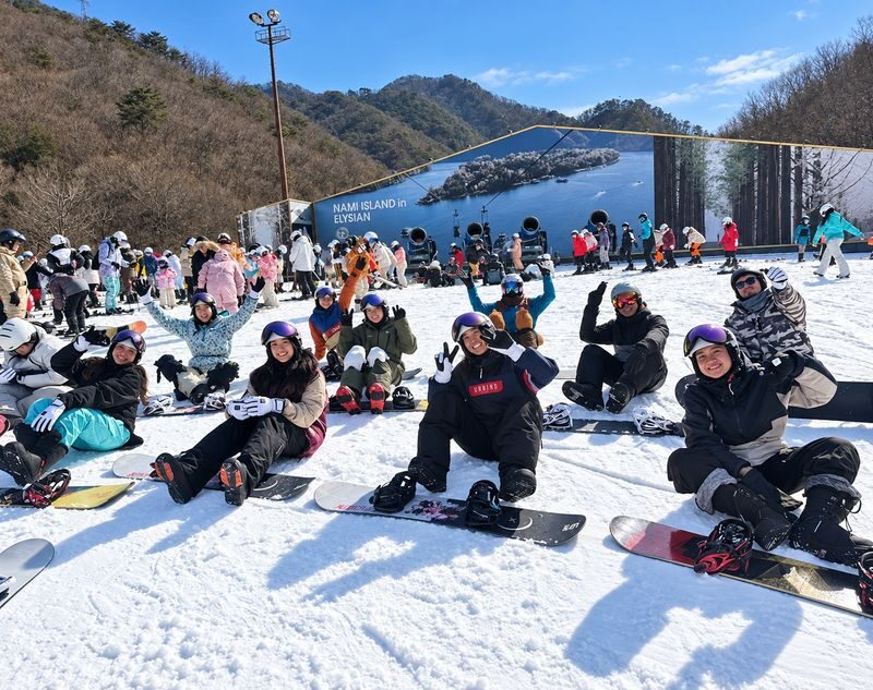 Early Bird: Elysian Winter Ski, Snowboard & Sled Tour from Seoul - A Seoul departure, then a rental-shop stop