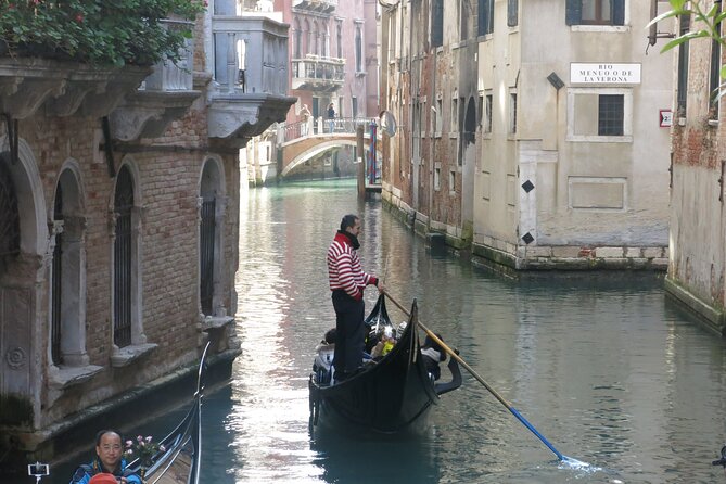 Early Entrance Doges Palace St Mark Basilica & Rialto Bridge - Meeting Details