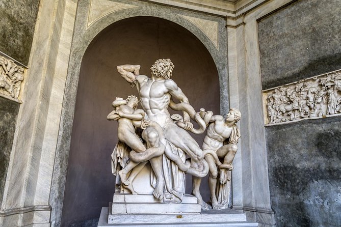 Early Entrance Vatican for Kids With Exclusive Cabinet of the Masks - Exclusive Cabinet of the Masks