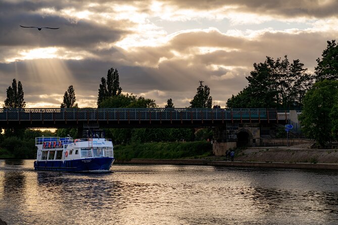 Early Evening Boat Cruise Through York - The Sum Up