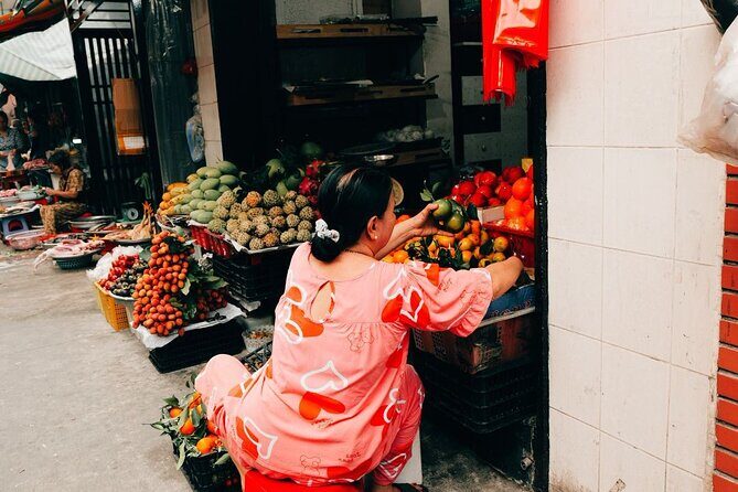 Early Riser Walk: Grandma Noodles, Cafe, Exotic Fruits & History - An Inside Look at the Experience