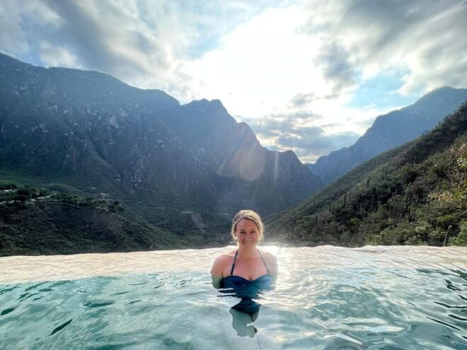 Early Tour & Avoid Crowds Tolantongo Hotsprings - Tour Participants and Languages