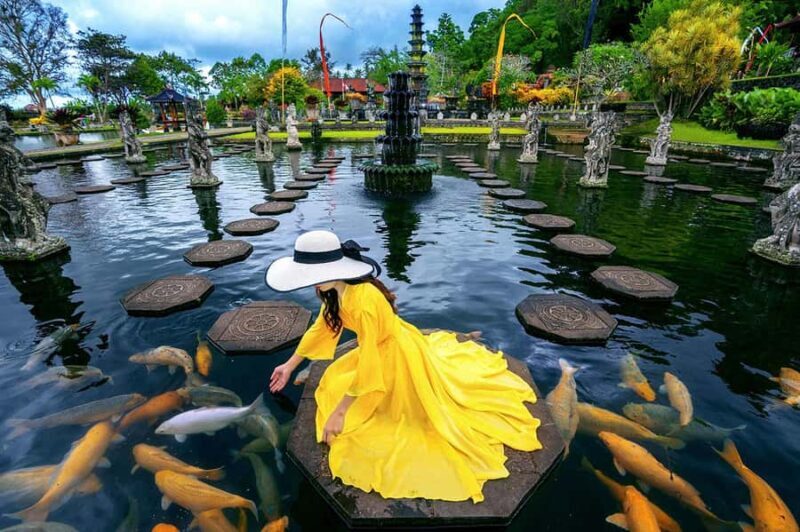 East Bali Full-Day Tour with Kusamba Traditional Salt Making - Royal Water Palaces: Tirta Gangga and Taman Ujung