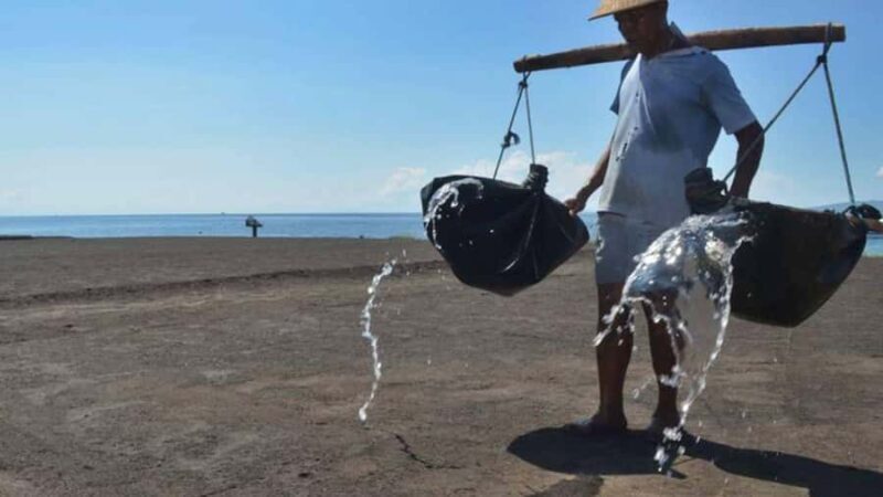 East Bali Full-Day Tour with Kusamba Traditional Salt Making - Who Should Consider This Tour?