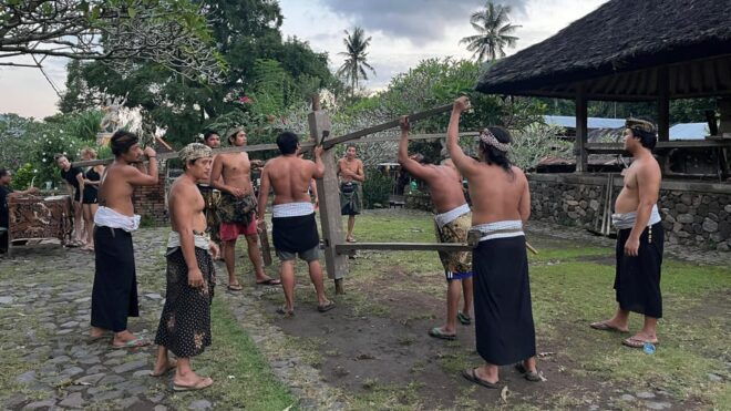 East Bali: Gembleng Waterfall, Tenganan and Virgin Beach - Exploring Gembleng Waterfall