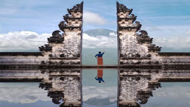 East Bali: Lempuyang Gates, Tenganan, & Water Palaces Tour - Review Summary