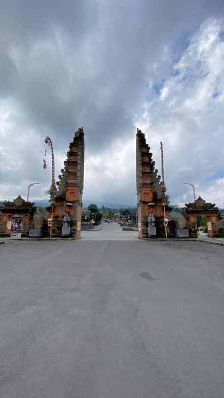 EAST BALI TOUR EXCLUSIVE GATE HEAVEN LEMPUYANG TEMPLE - What to Expect from the East Bali Tour