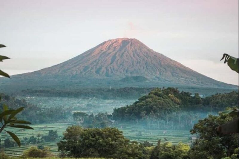 East Bali Tour: Gate of Heaven, Water Palace, Sleeping Gajah - Introduction: A Well-Rounded Look at the East Bali Tour