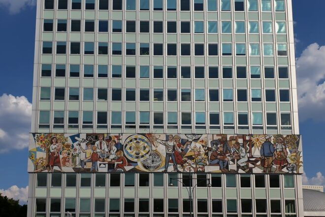 East Berlin and the Wall: Walking Tour - Iconic Places of the GDR