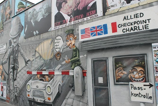 East Berlin: City of Shadows - Small Group 3-Hour Tour - Pickup Details