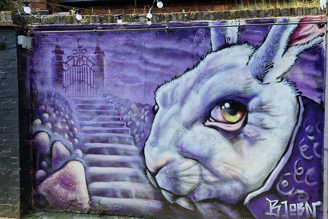 East End London Instagrammable Street Art and Graffiti Tour - Guide and Meeting Point