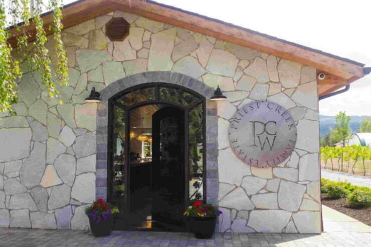 East Kelowna Wineries Tour Lunch - Tour Booking and Logistics