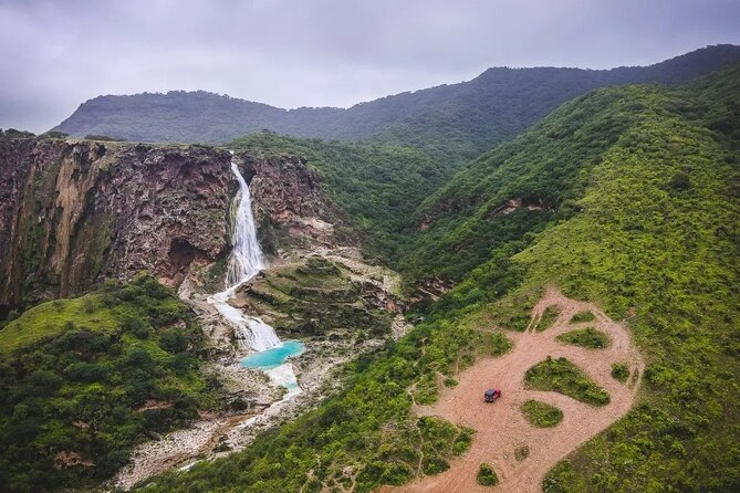 East & West Salalah Combination Tour - Darbat Waterfall, Mughsail - Transportation and Guides