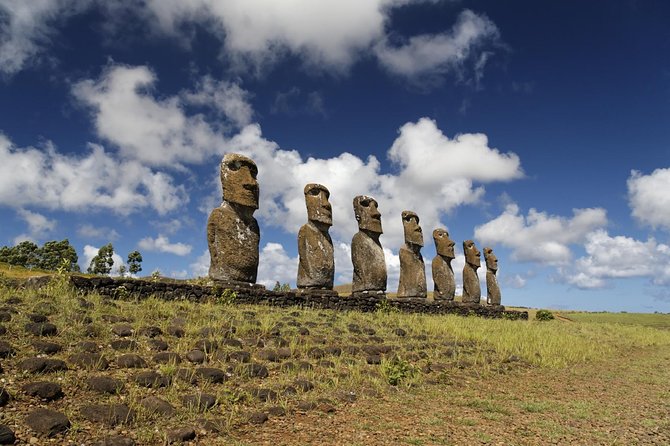 Easter Island Moai Archaeology Tour: Ahu Akivi, Ahu Tahai and Puna Pauâ Quarry. - Ahu Akivi: Moai on Easter Island