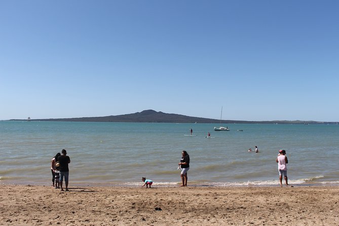 Eastern Bay Beaches and Cornwall Park - Meeting and Pickup Details