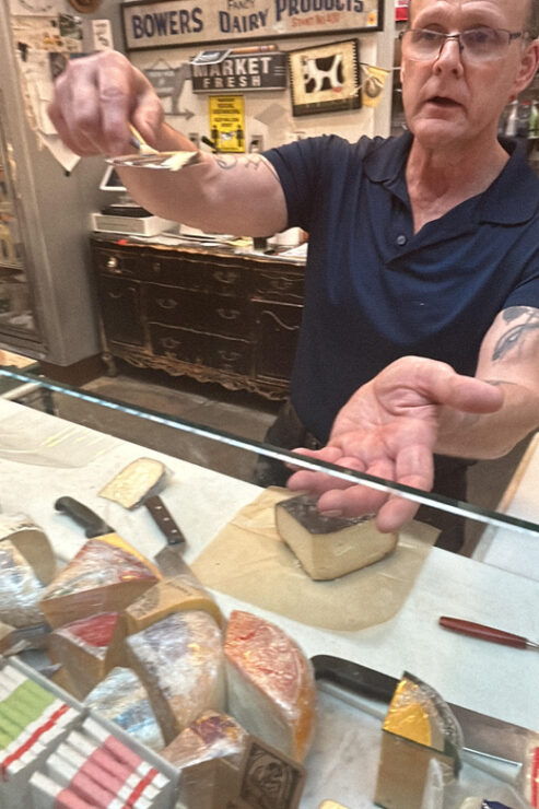 Eastern Market Eats Food Tour (5 Food Stops + Dessert) - Good To Know