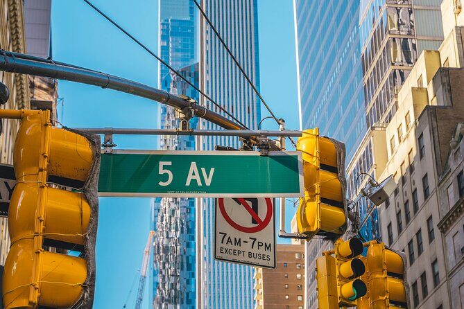 Easy Access Empire State Building and Harry Potter Tour in NYC - Relaxing in Madison Square Park