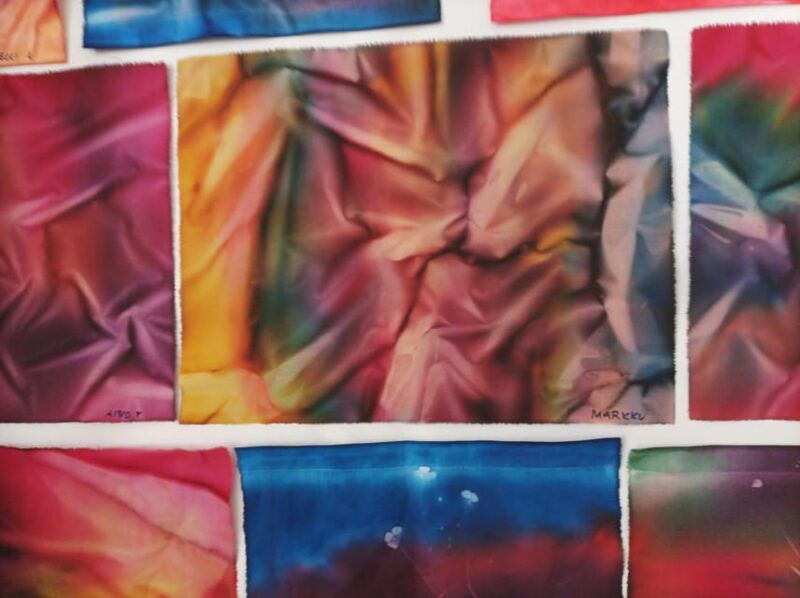 Easy Fabric Dyeing at clothing designer's cozy home - Easy Fabric Dyeing at Clothing Designer’s Cozy Home — Lapland, Finland