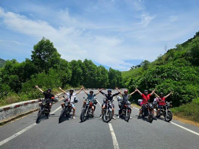 Easy Rider Tour From Hoi An, Da Nang to Hue via Hai Van Pass - Guides and Customer Experience