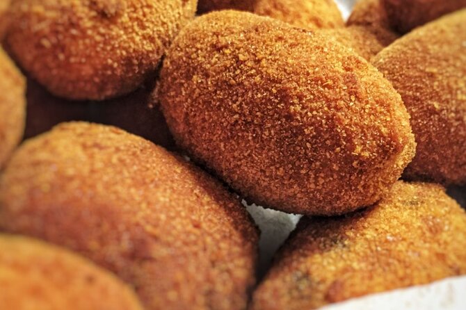 Eat as the Romans Do: Trastevere Street Food Experience - Culinary Adventure in Trastevere Village