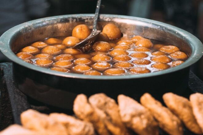 Eat Like a Local: Chandni Chowk Street Food and Walking Tour - Full Description