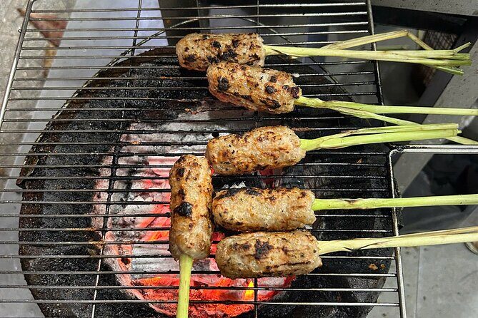 Eat Like a Local with a Local -Tip Based Walking Food Tour - What to Expect from the Tour