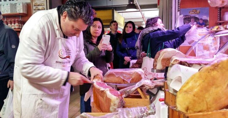 Eat Like a Roman - Traditional Food, Local Market & History - Market Exploration