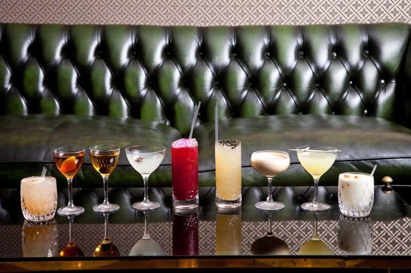 Eating London: Twilight Soho VIP Food & Drinks Tour - Good To Know