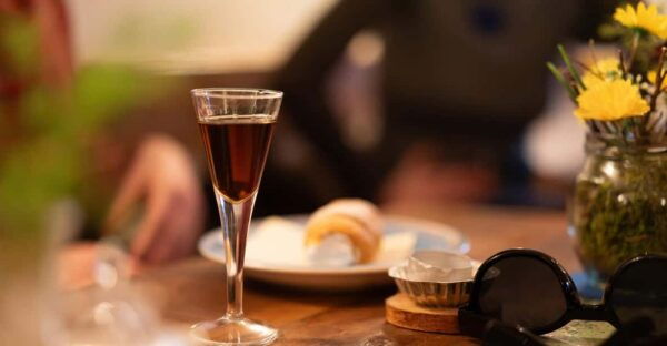 Eating Prague by Night Drinks & Food Tour - Tips for Enjoying the Tour