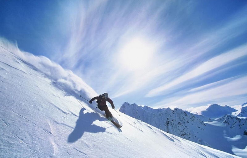 Echigo-Yuzawa: Iwahara Ski Resort Snow Play & Skiing Day Trip (From Tokyo) - From Ueno to Niigata’s Snow