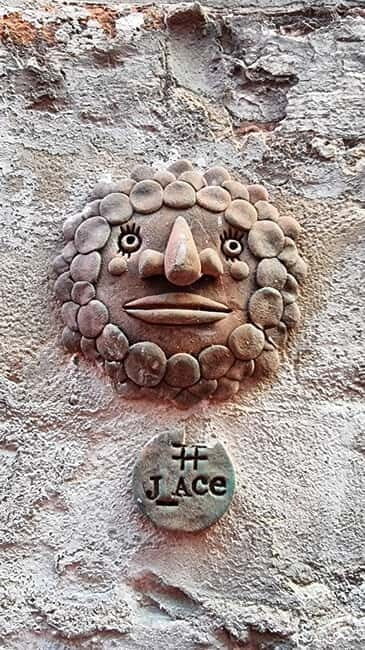 Eclectic Belfast City Center Walking Tour / Experience . - The Sum Up