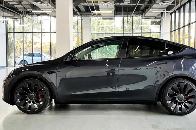 Eco Sedan Arrival From Dubai International Airport DXB to Dubai - Eco Sedan Specifications