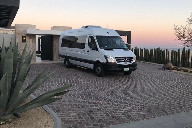 Economi Plus Private Transportation Los Cabos Airport - Meet and Greet Service at the Airport