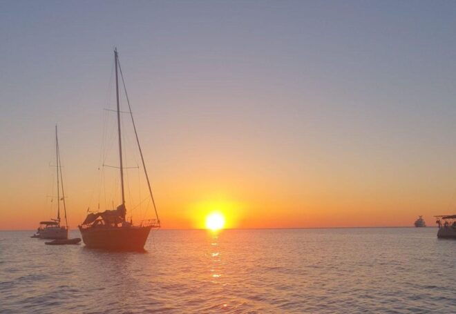 Ecxlusive Sunset Tour With Aperitif: 6 People - Inclusions Provided