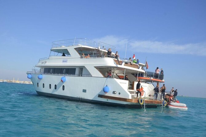 Eden Island Serena VIP Boat Snorkeling Trip-Hurghada - Inclusions and Activity Details